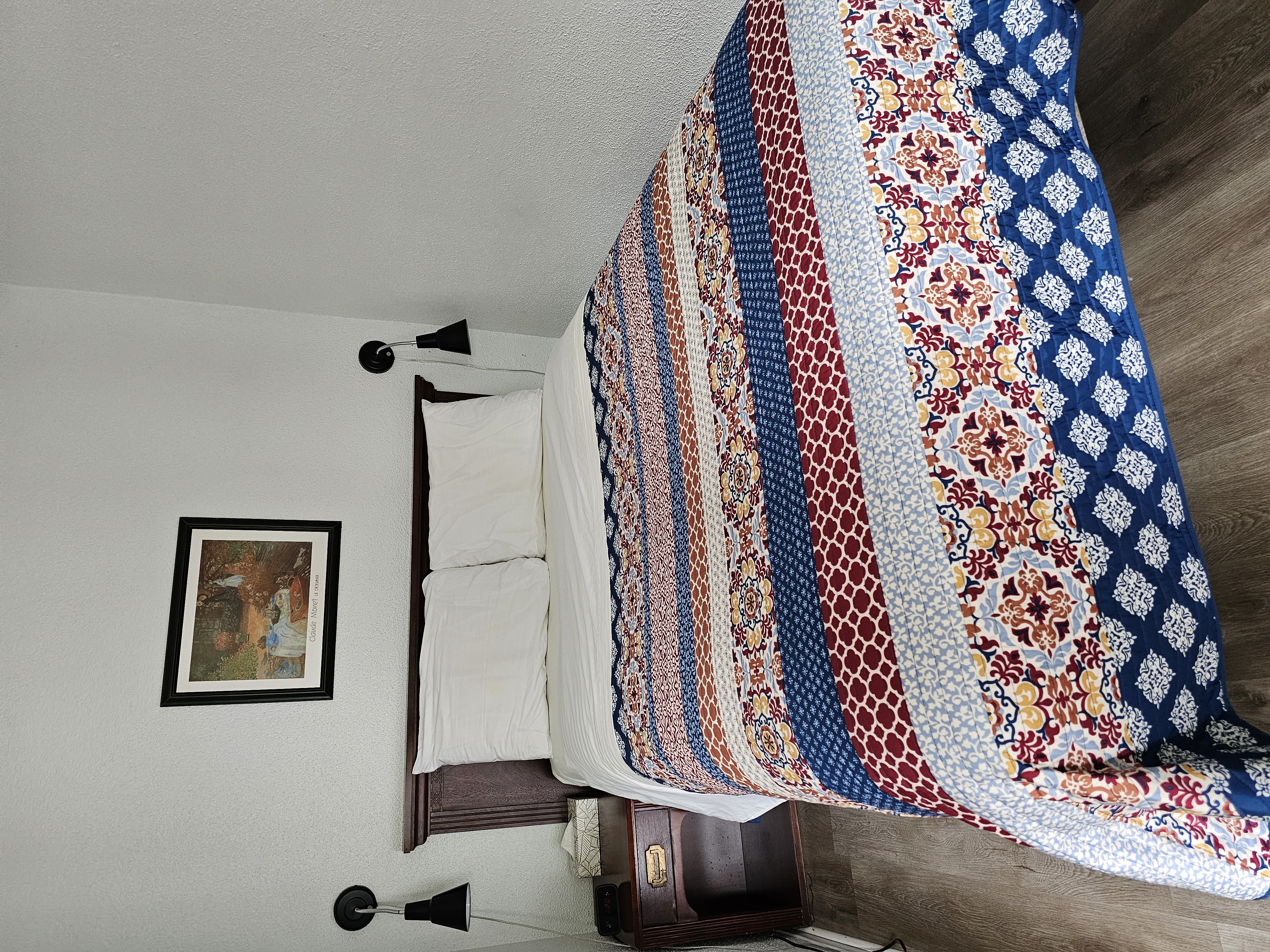 1 lit double de motel de l'outlet