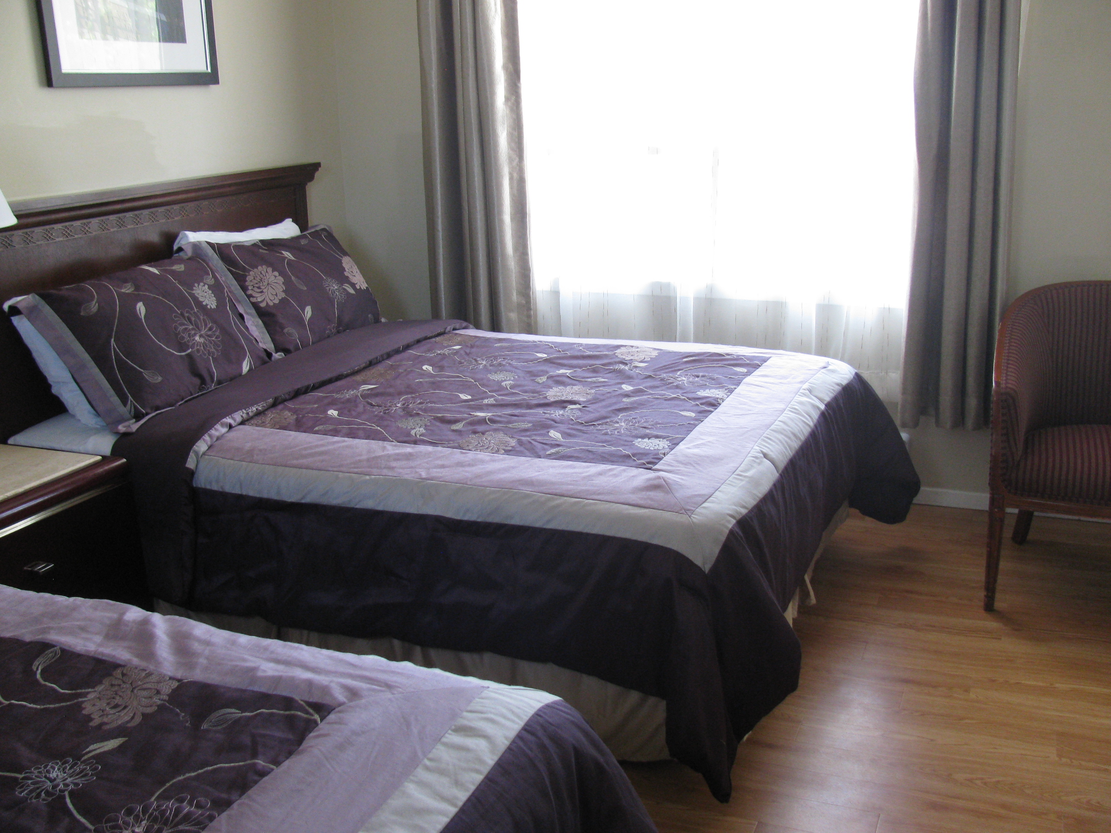 2 lits doubles ecomoniques de motel de l'Outlet